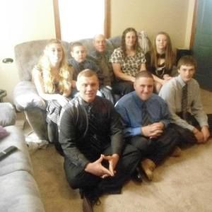 Meet your Posher, Dennis